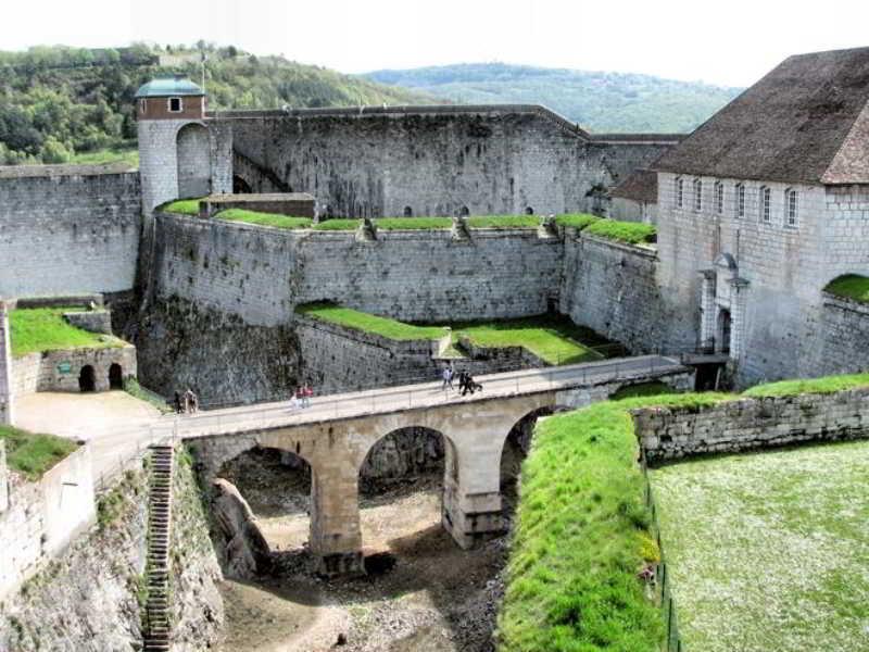 Hotel Amarante Besancon Luaran gambar